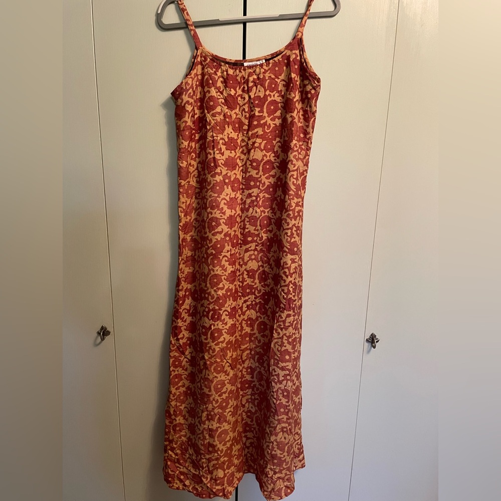 Fashion Fuse Red and Tan Silk Top